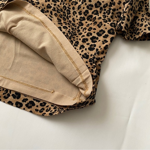 Vintage Animal Print Crewneck Tee - Picture 4 of 7